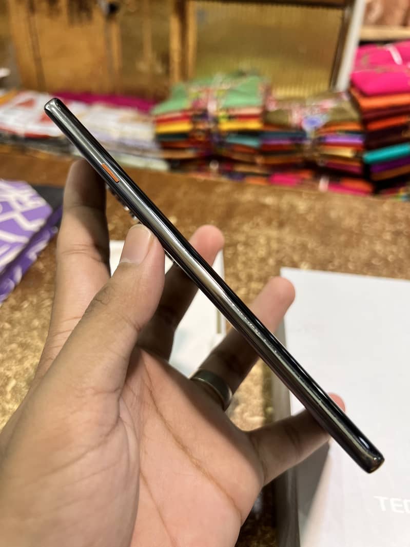 Tecno CAMON 40 Pro 3