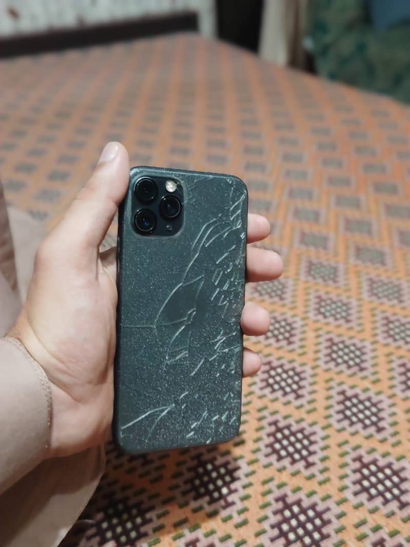 Apple iPhone 11 Pro (64) 6