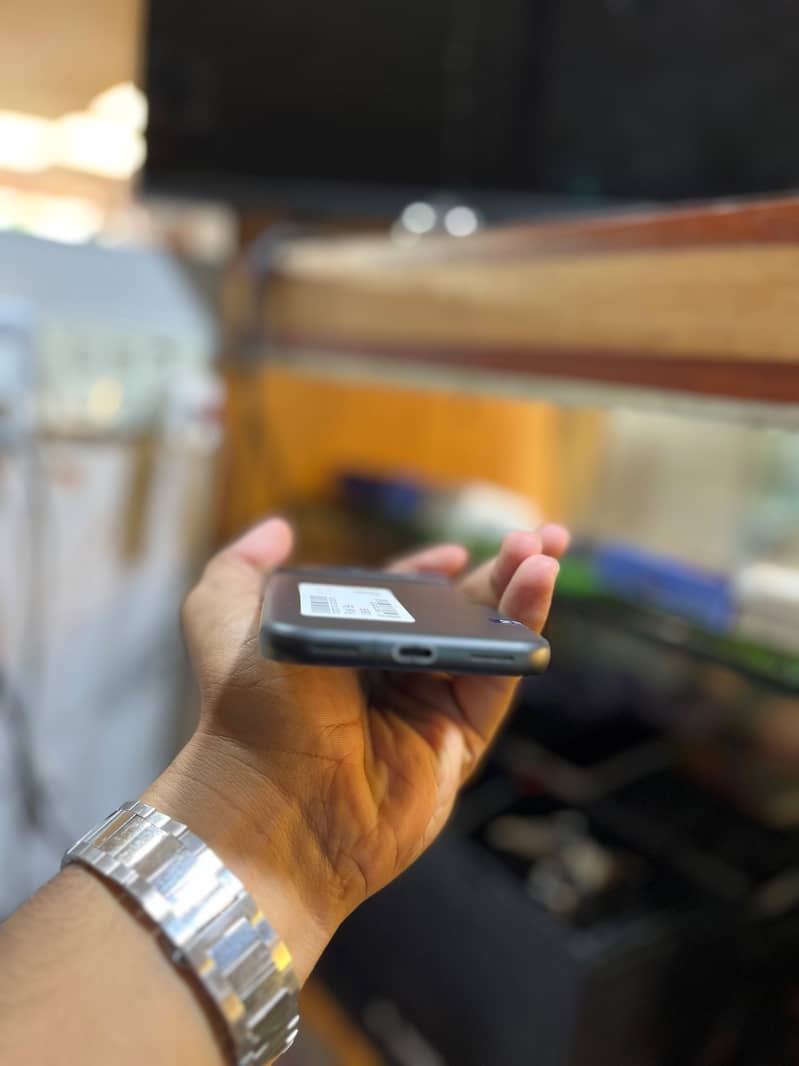 Google Pixel 8a 2