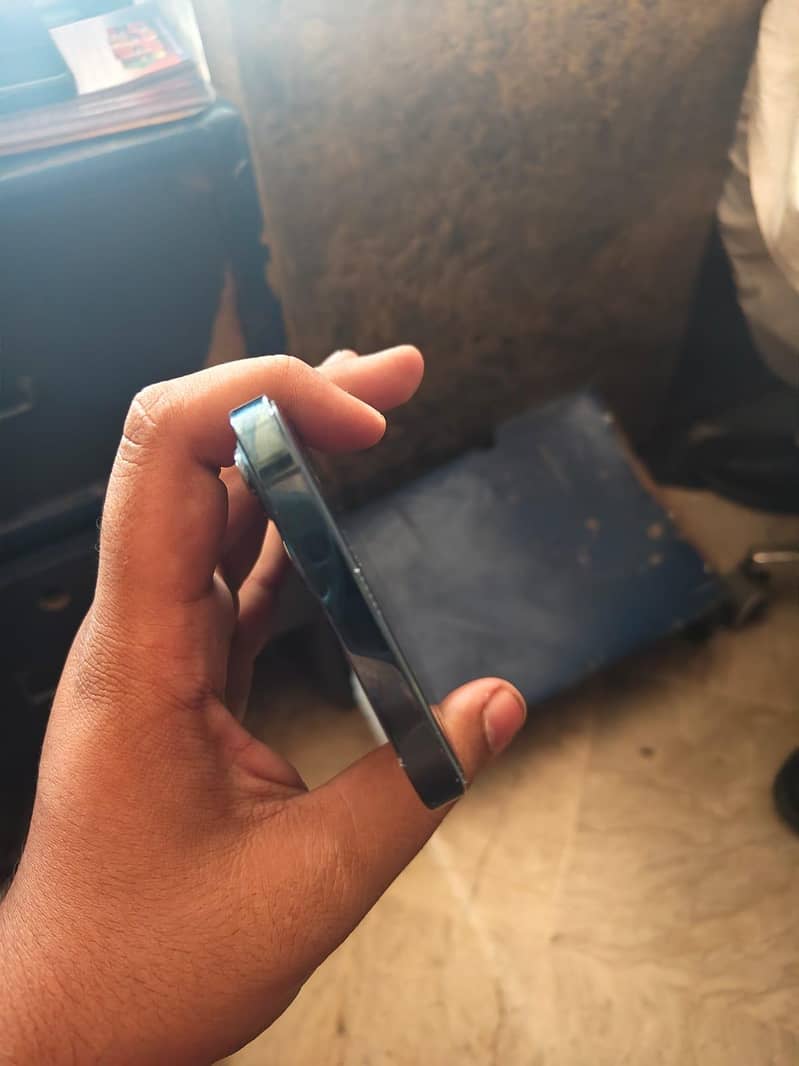Apple iPhone 12 Pro Max 2