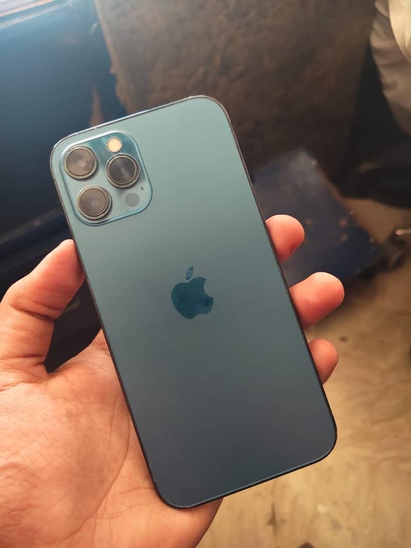 Apple iPhone 12 Pro Max 3