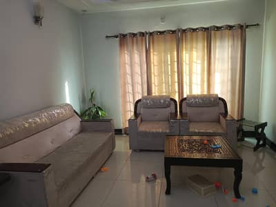 5 Seater Sofa Set in Excellent new condition