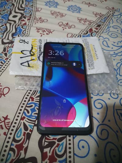 hi I am selling my motorola moto 4/ 32 gb
