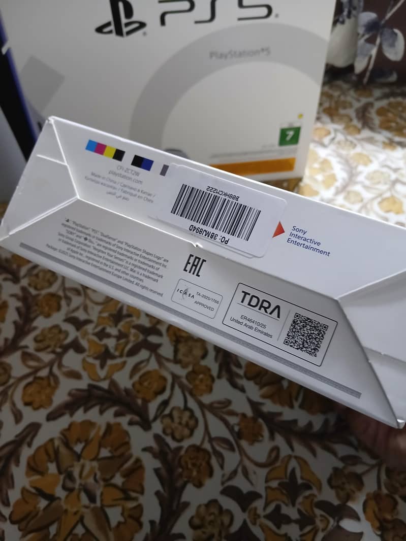 PS5 CONTROLLER BRAND NEW 2