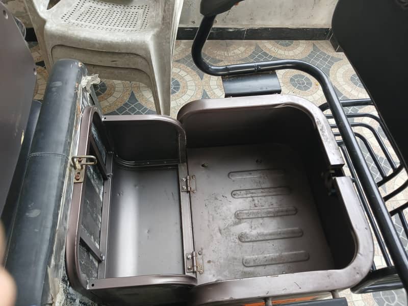 3 wheeler imported 4