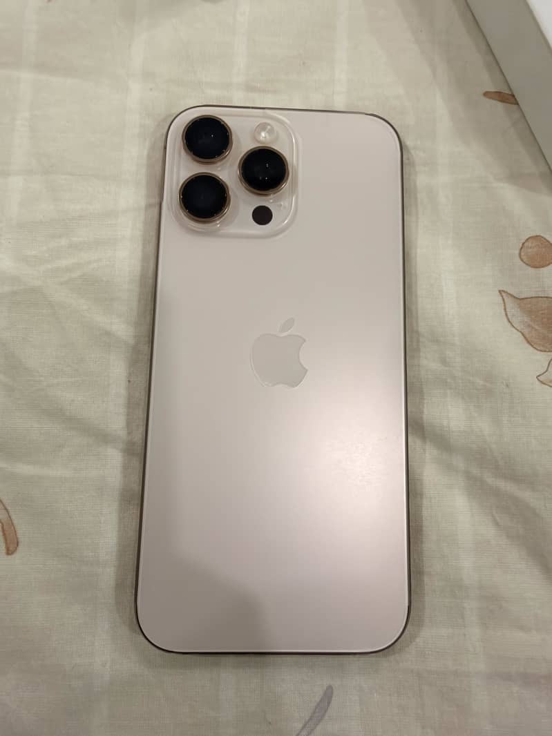 Apple iPhone 16 Pro Max 0