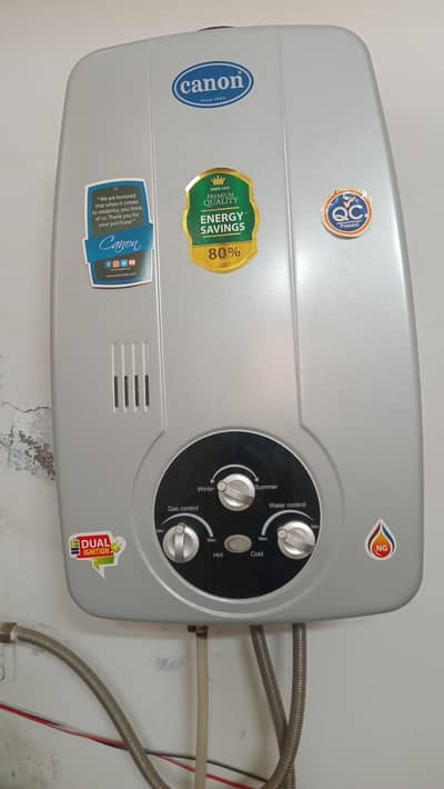 Canon Gas Geysers(Water Heater) 10 Liter 10/10 Few days used