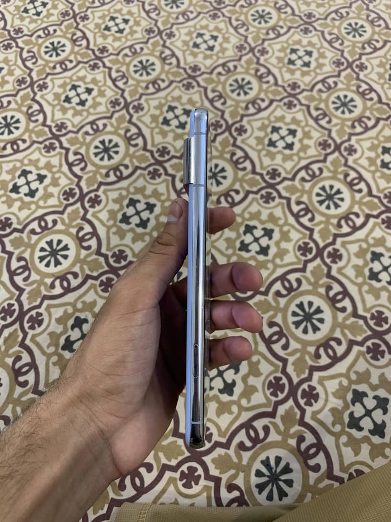 Google Pixel 8 Pro 3