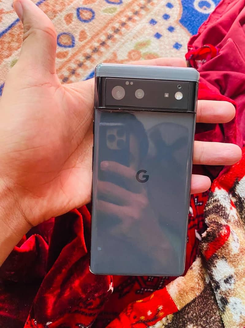 Google Pixel 6 4