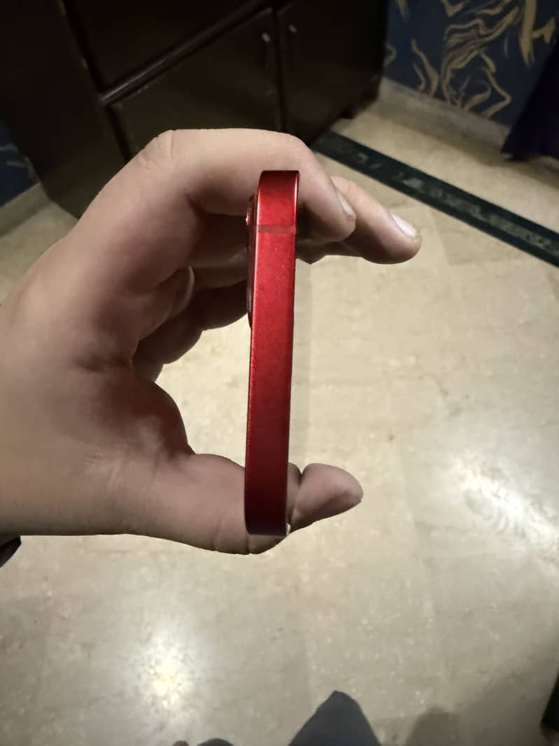 iPhone 13 3