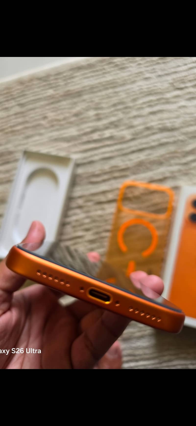Apple iPhone 17 Pro Max 4