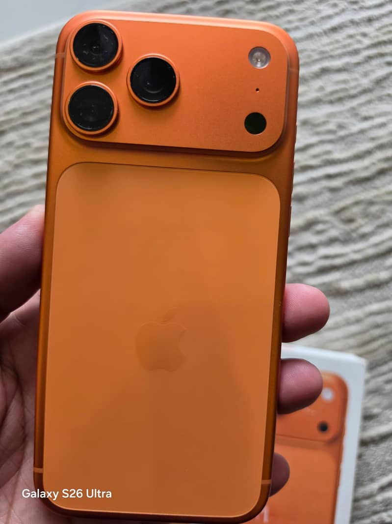 Apple iPhone 17 Pro Max 10