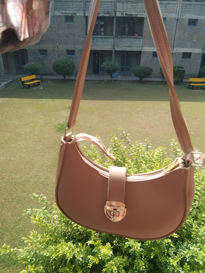 trending moon bag 1