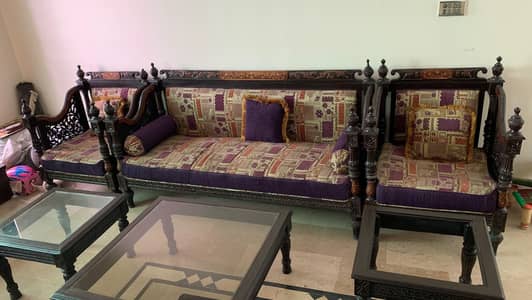 5 Seater Chinyoti sofa +3 tables