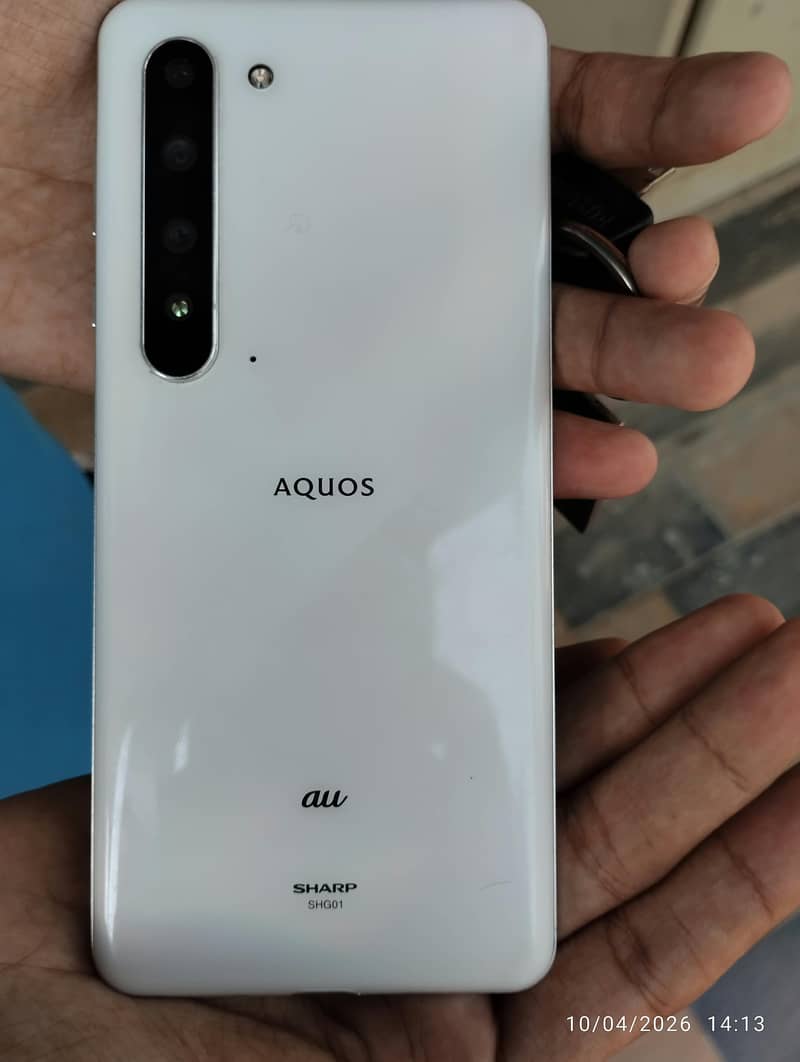 Sharp Aquos R5G 0