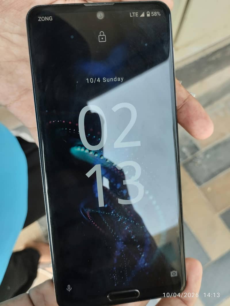 Sharp Aquos R5G 4