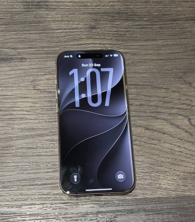 Apple iPhone 15 Pro Max 0