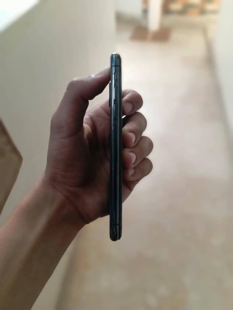 Apple iPhone X 2