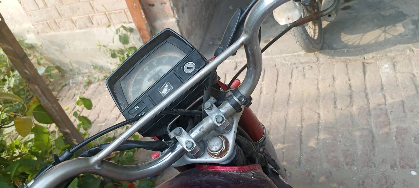 Honda CD 70 4