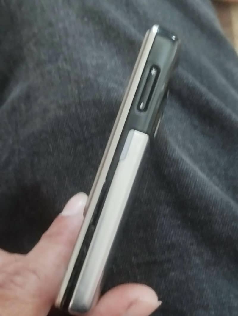 Nokia 6300 4