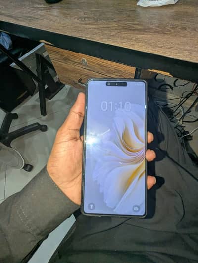 Tecno CAMON 20