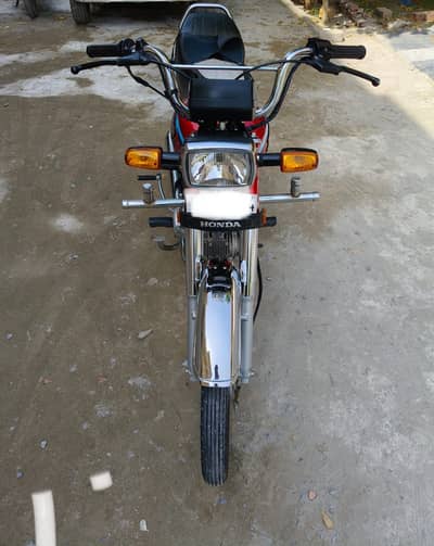 Honda CD 70 2025 like Brand new