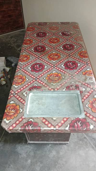 Heavy Duty Iron Stand for Sale – Excellent Condition