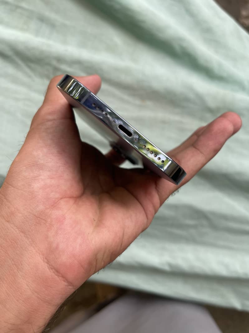 Apple iPhone 13 Pro Max 7