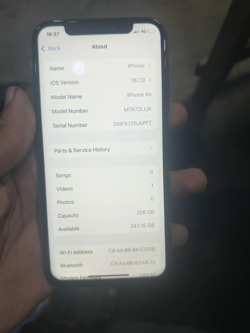Apple iPhone XS 5