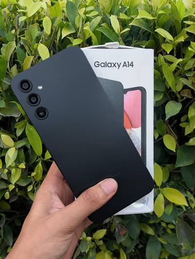 Samsung Mobile A14 4/128Gb Mobile 4G / No oppo vivo infinix tecno