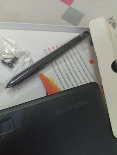 Gaoman S620 graphics design battery free tablet