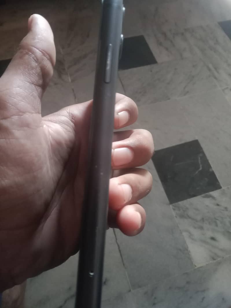 Apple iPhone 11 2