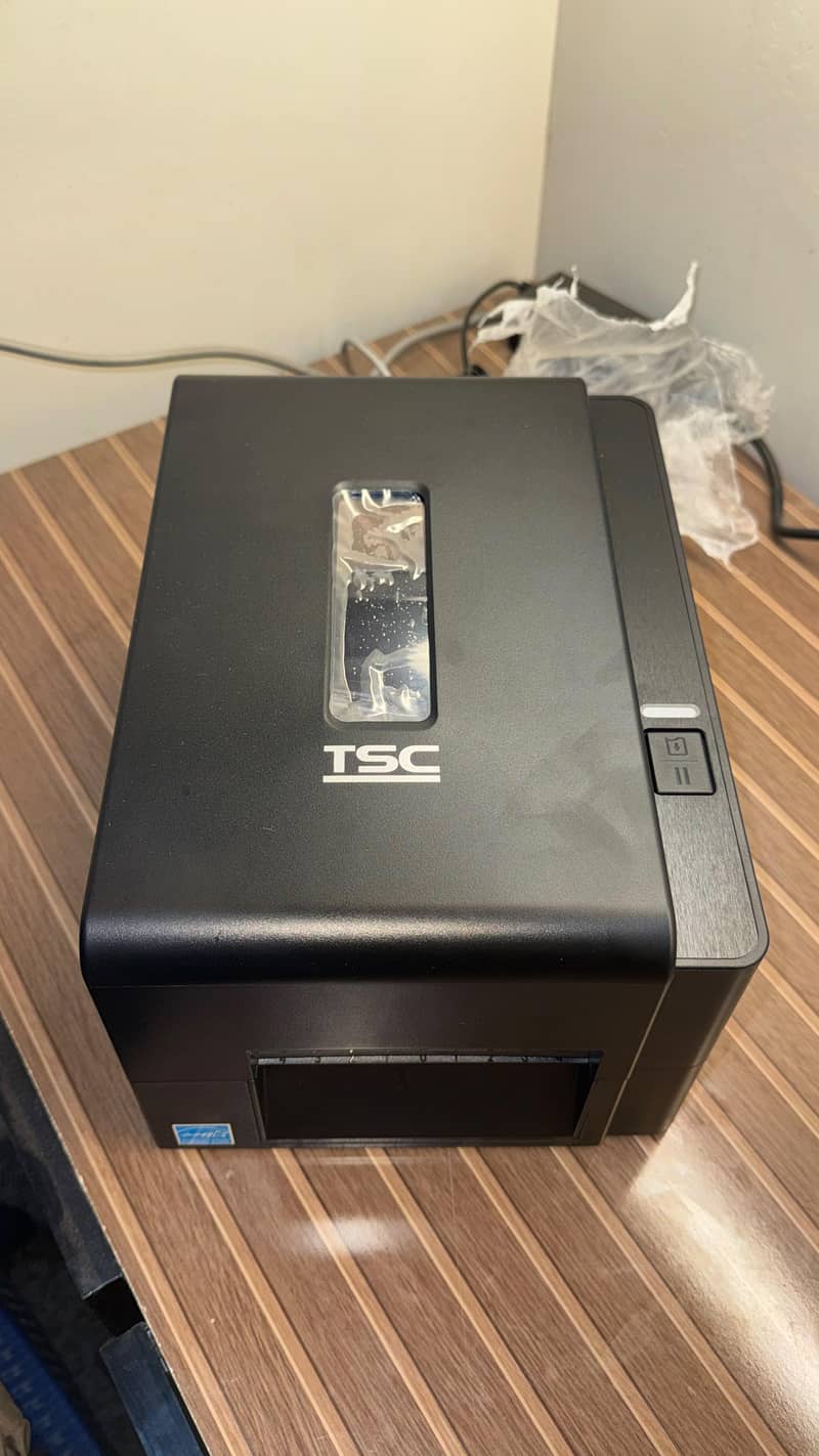 TSC TE244 Barcode Label Printer – Excellent Condition 2
