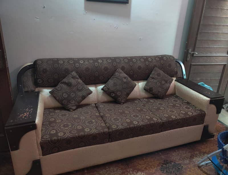 Sofa set 0