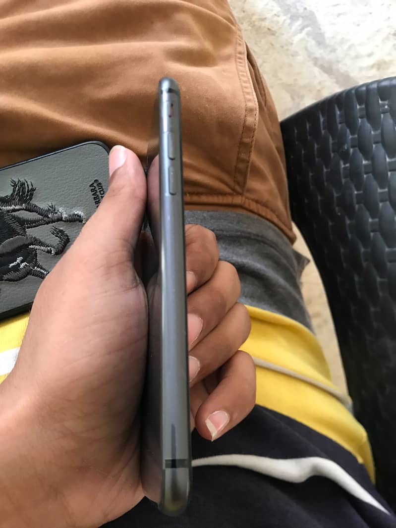 Apple iPhone 8 8