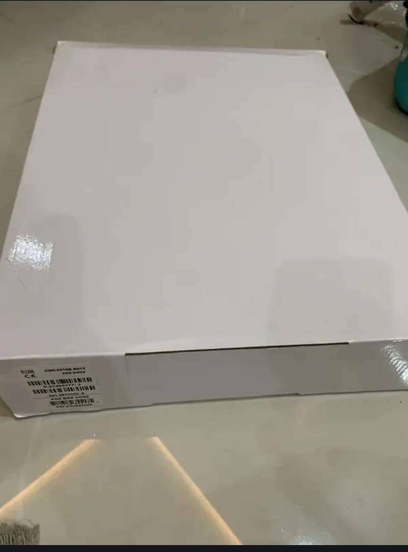 Ps4 slim with 2 controller box 1