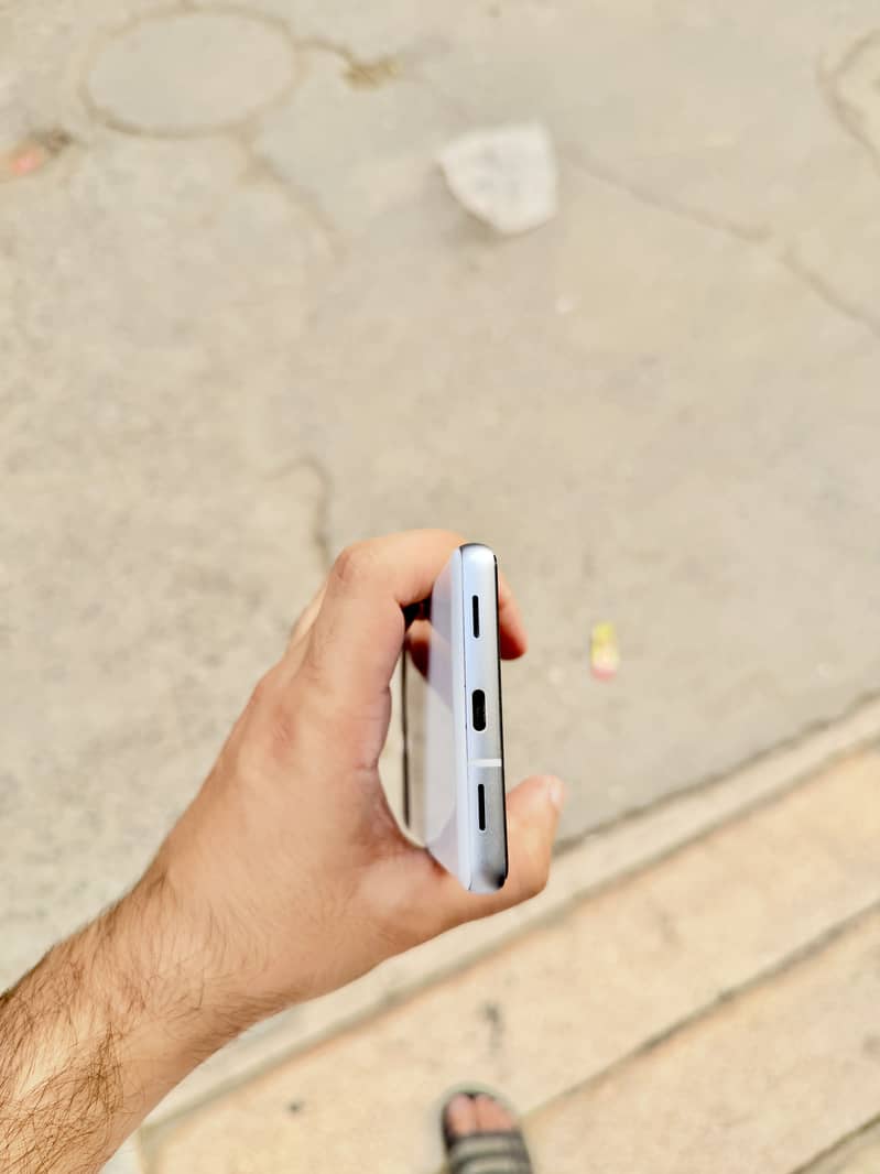 Google Pixel 7a 3