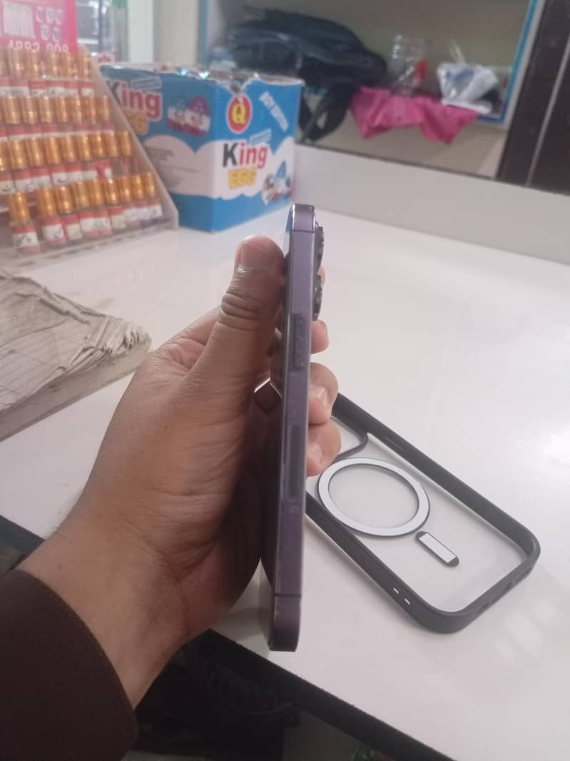 Apple iPhone 14 Pro 3