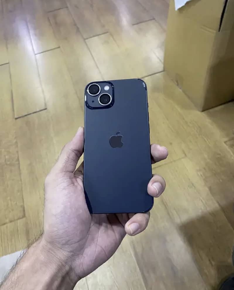 Apple iPhone 13 1