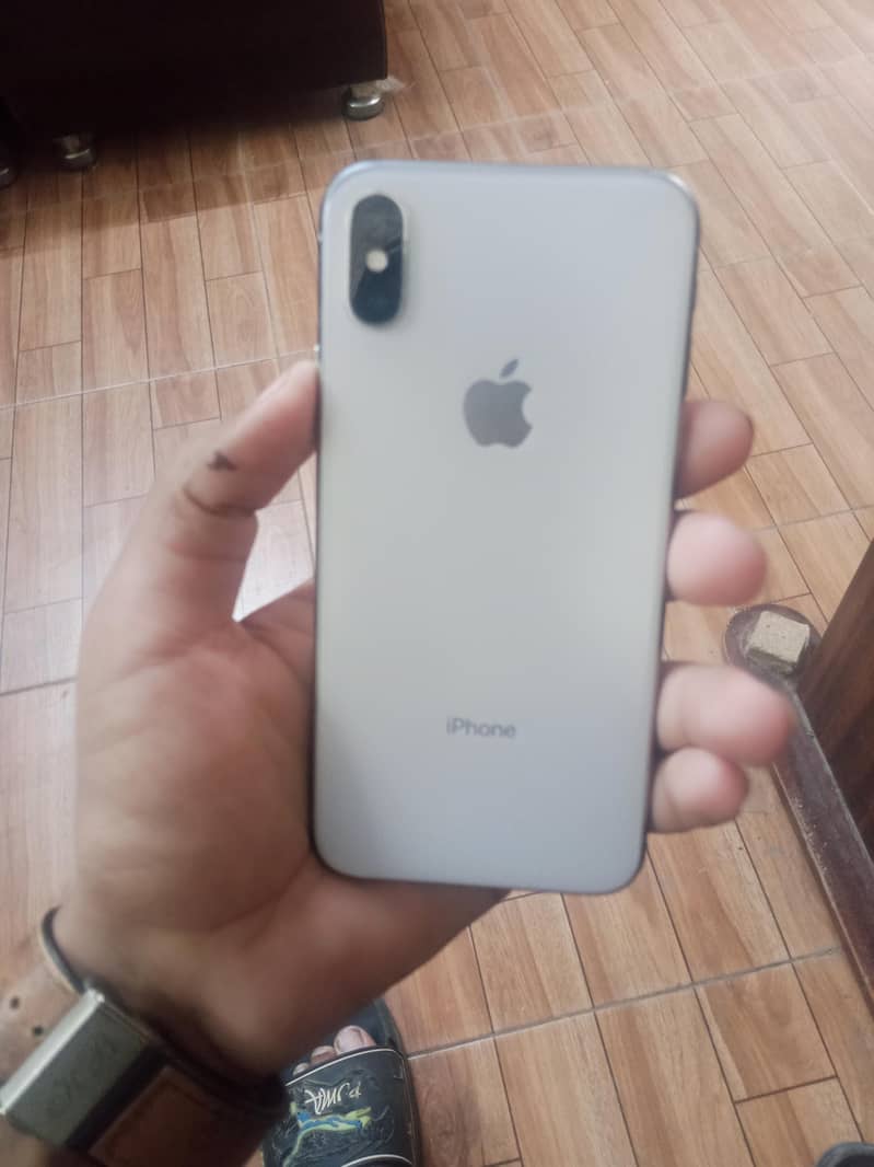 Apple iPhone X 3