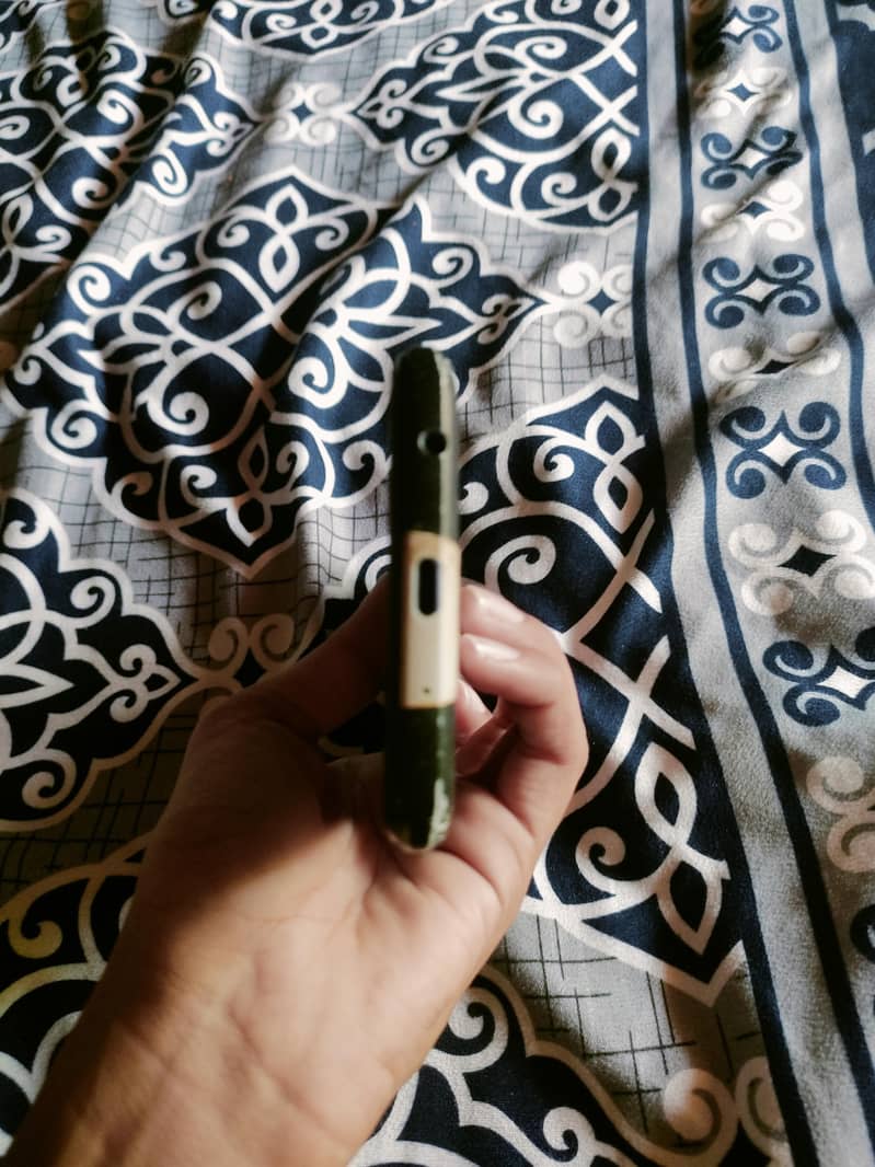 Tecno Pova 2 4