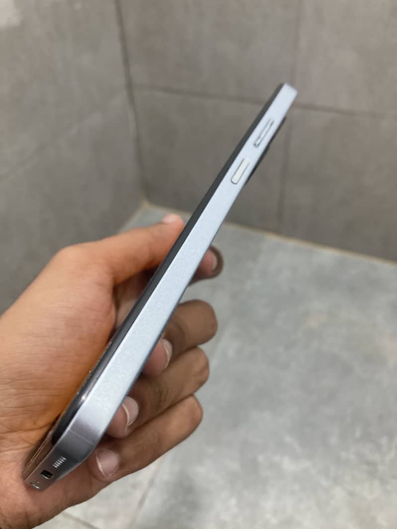 Infinix Smart 8 2