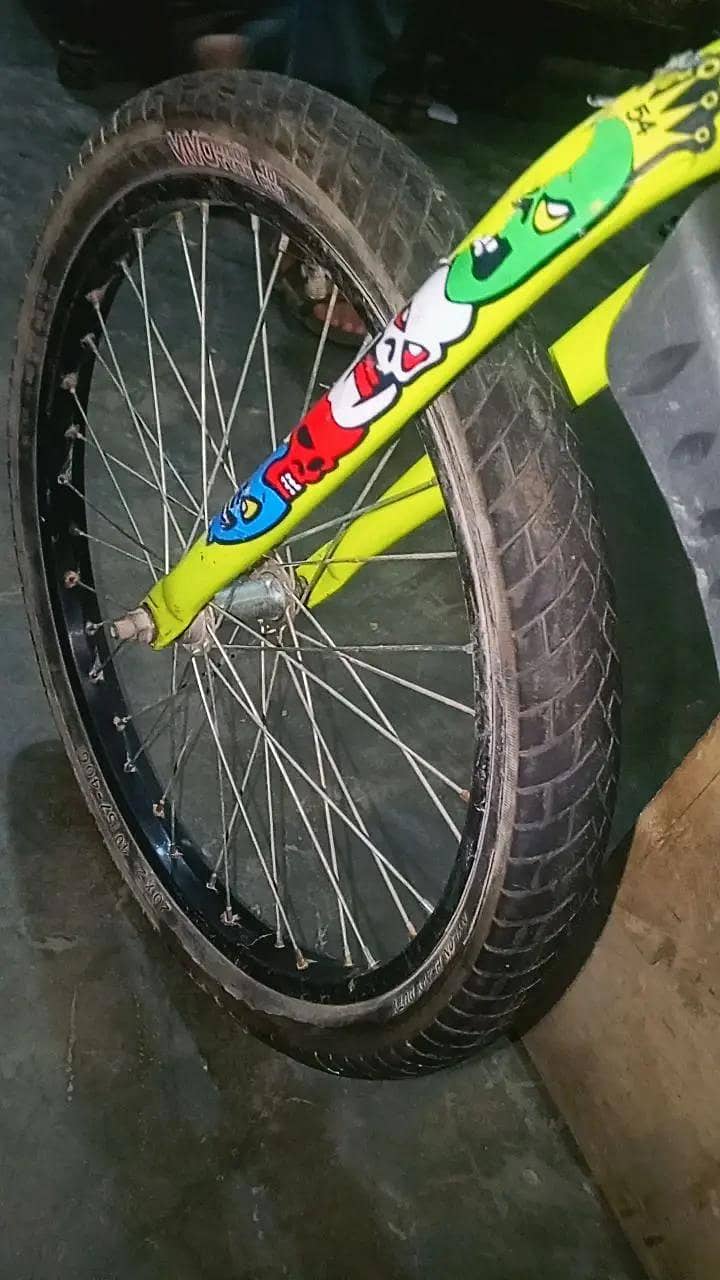 bicycle 8/10 condition 4