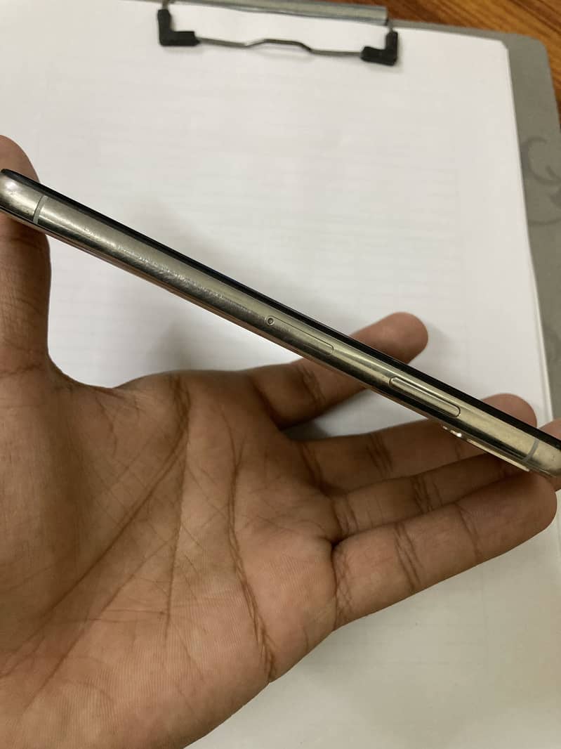 Apple iPhone X 1