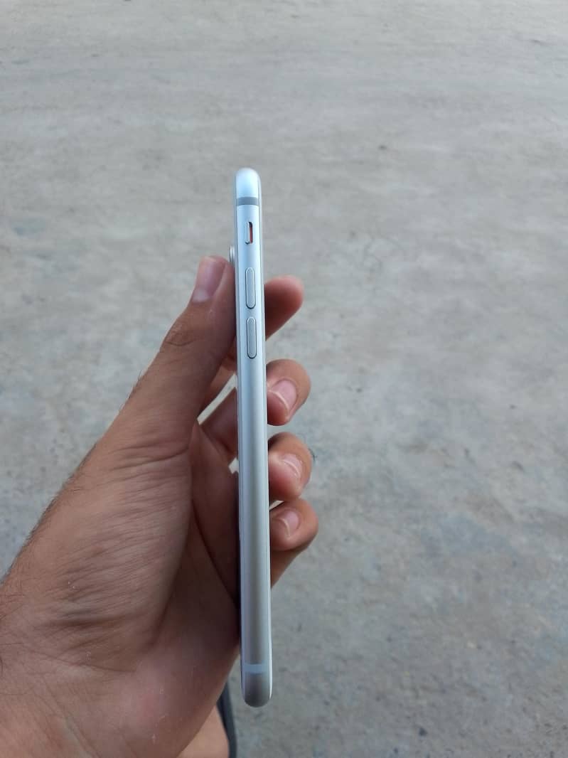 Apple iPhone 8 2