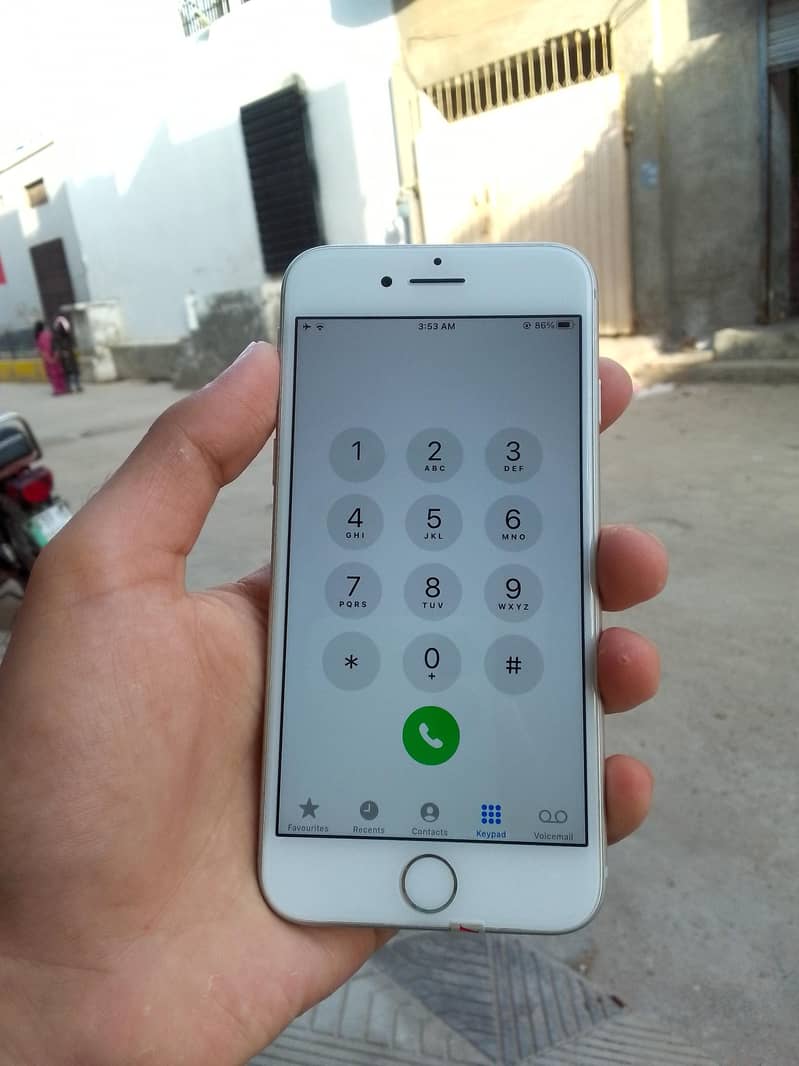 Apple iPhone 8 6