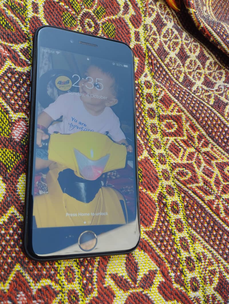 Apple iPhone 7 4