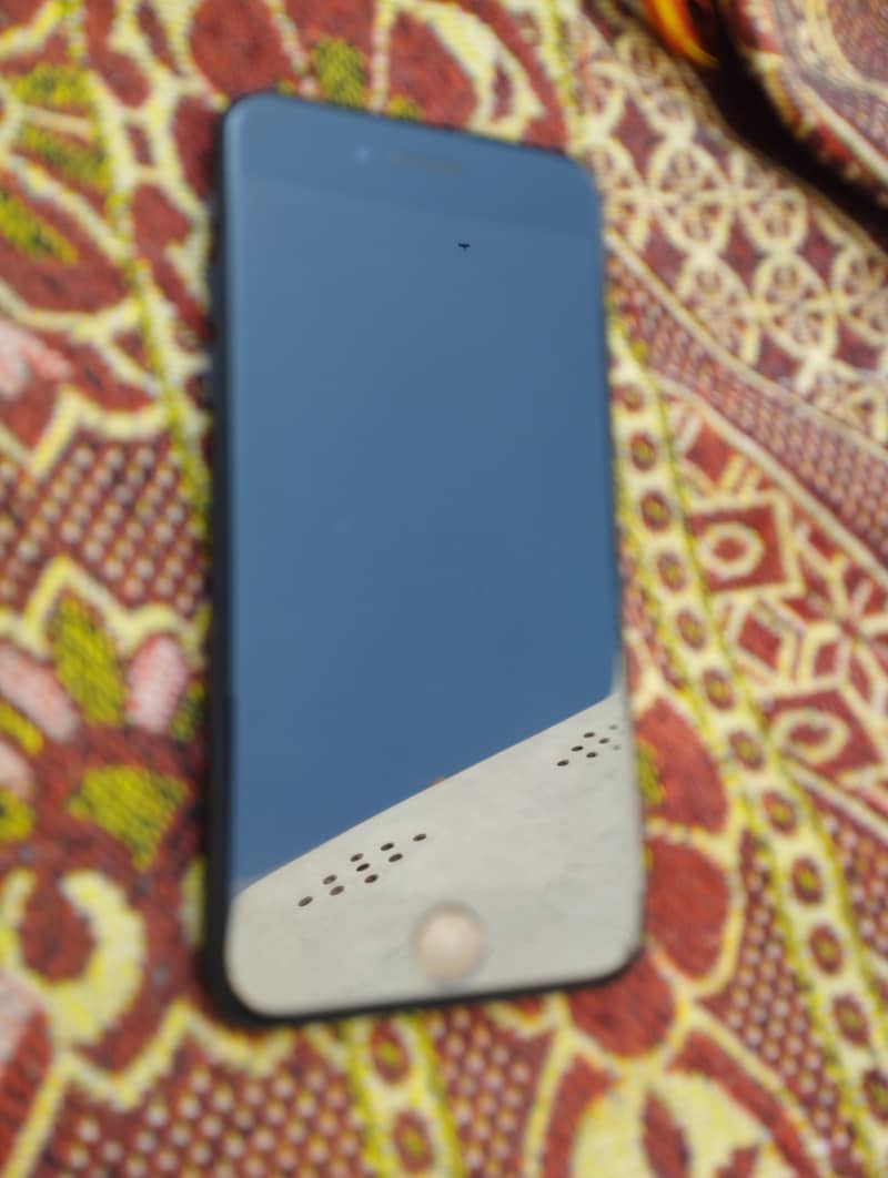 Apple iPhone 7 6