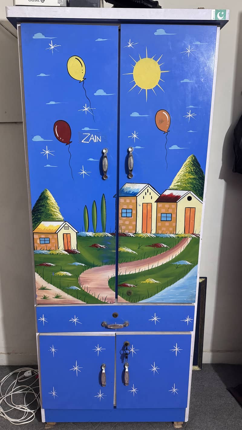 Kid wardrobe 0
