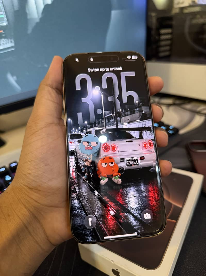 Apple iPhone 16 Pro Max 1